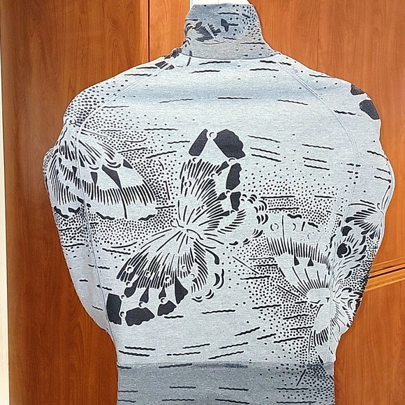 CUSTO BARCELONA TURTLE NECK "STRENGTH OF THE TIGER" VEST - Picture 4 of 8